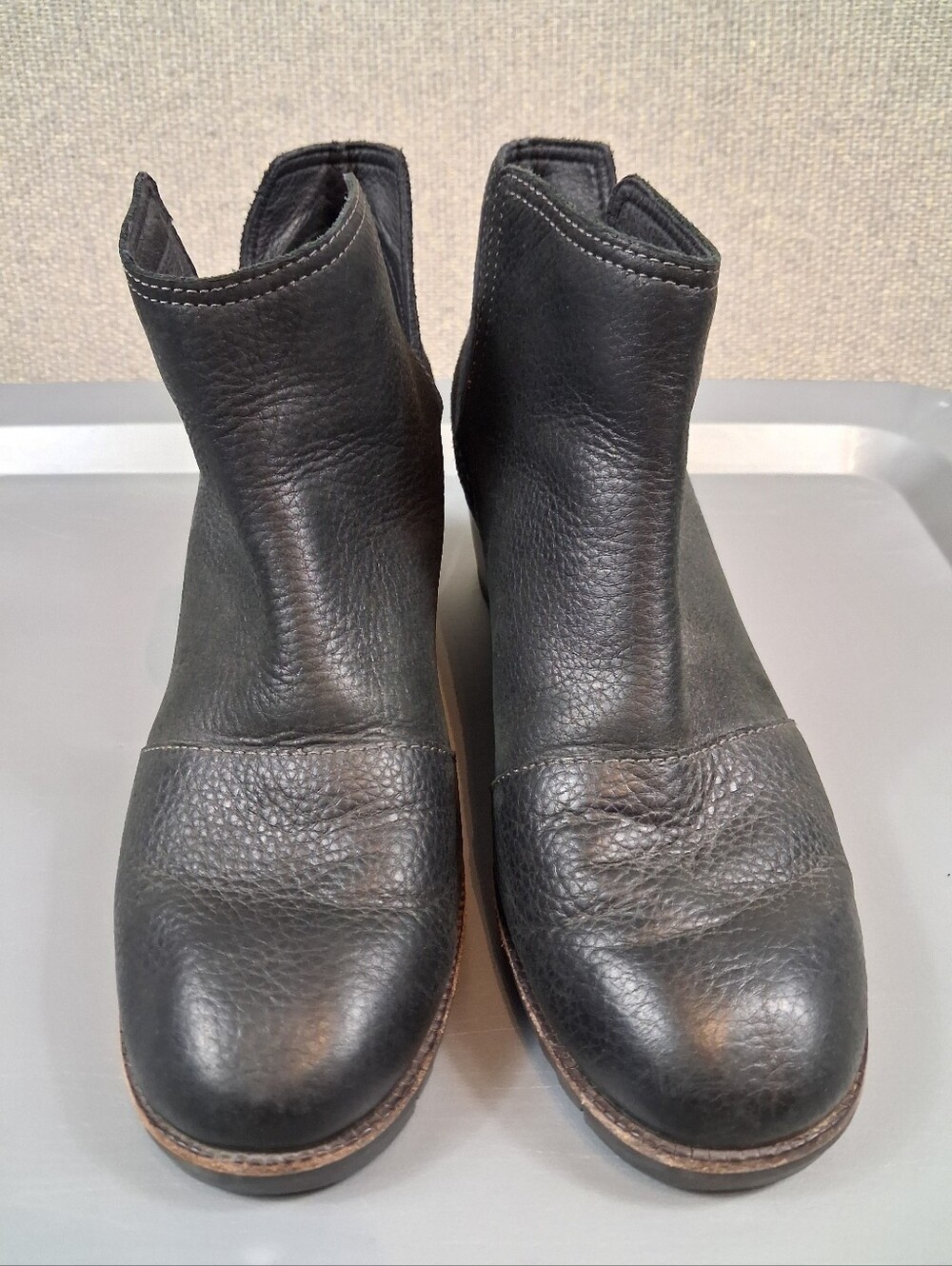 SOREL Cate Cut-Out Ankle Booties Boots Size 9.5 Black Leather Suede Waterproof - Picture 3 of 9